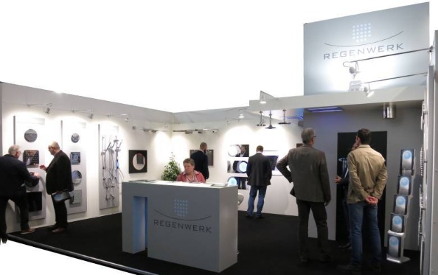 Erster Ausstellungstand des Premiumanbieters von Kopfbrausen und Regenbrausen auf der Sanitär Heizung Klima Messe SHK in Essen. März 2016.